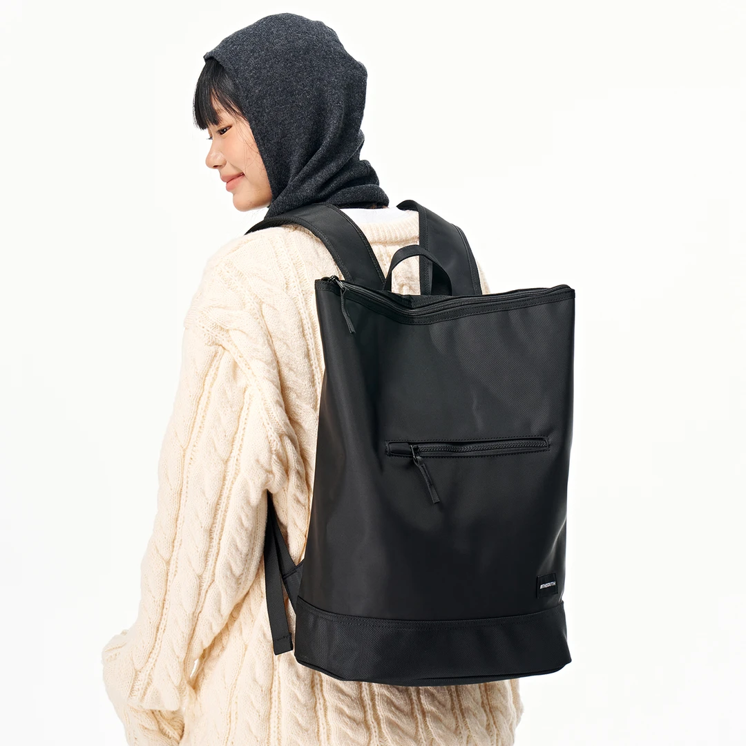 INTHESOUTH新款尼龙轻便旅行电脑背包高中大学生书包女双肩包户外