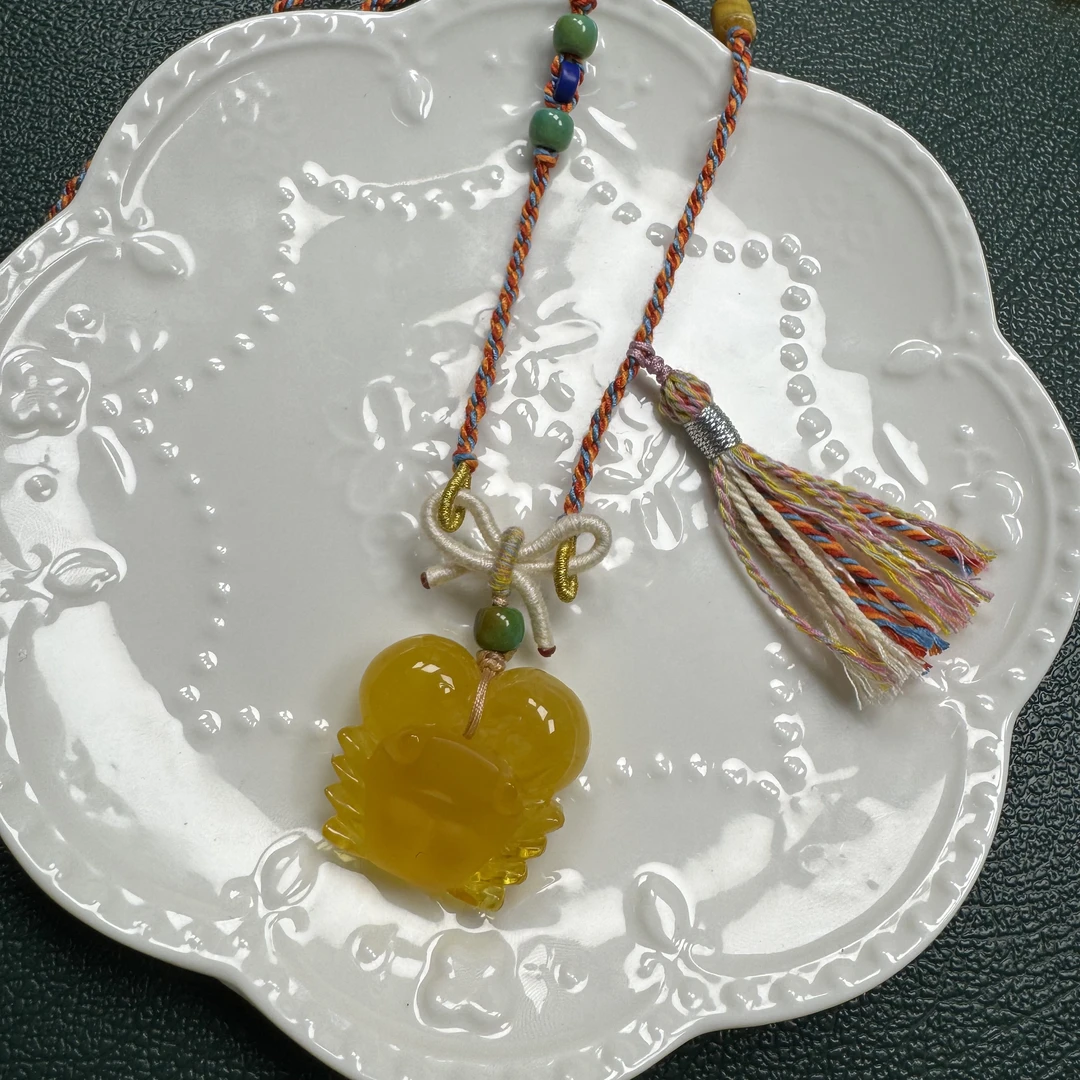 鸡油黄蜜蜡八方来财