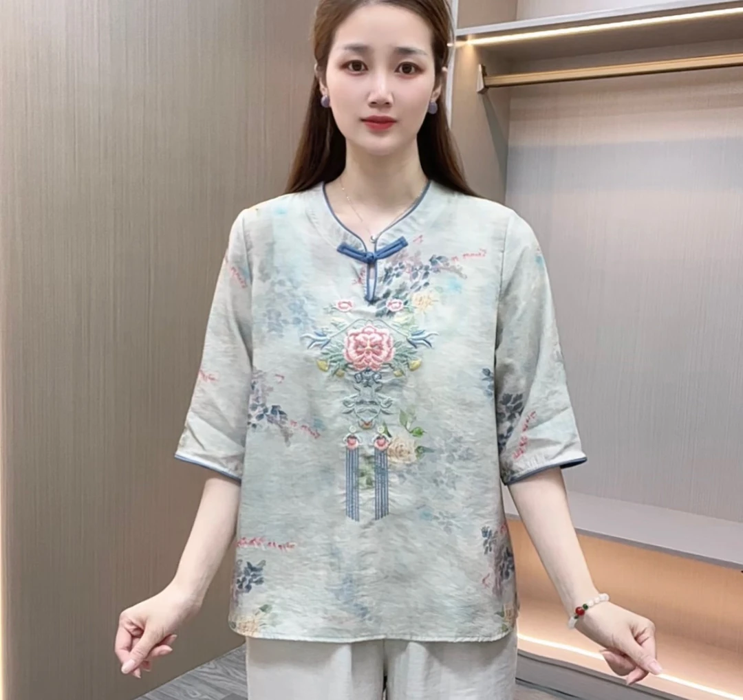2025新中式复古刺绣文艺国风牡丹绣花上衣宽松遮肚立领上衣