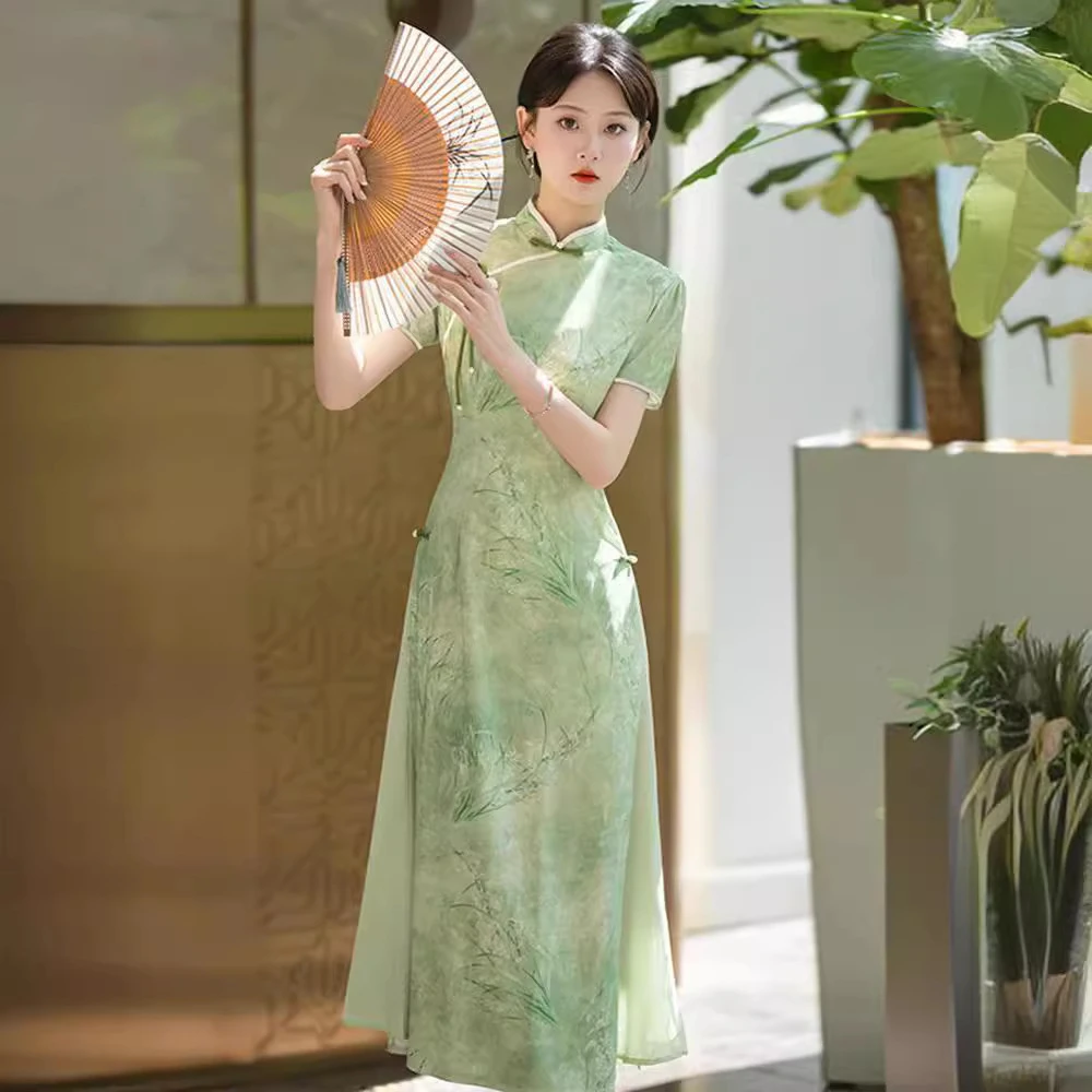 绿色旗袍改良年轻款少女新中式2024新款百搭气质小个子连衣裙夏季