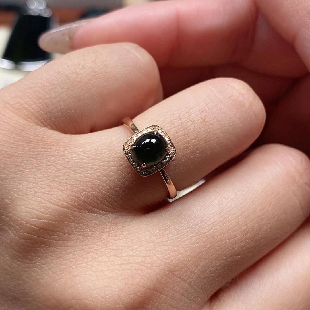 翡翠戒指18K金镶嵌墨翠