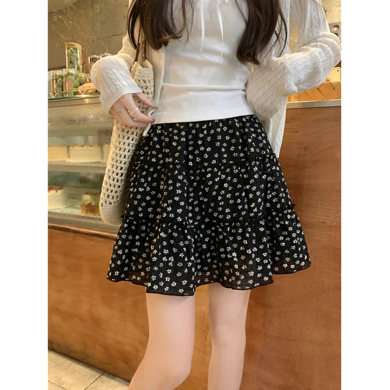 设计感碎花半身裙女夏季小众高腰A字裙小个子甜美风蛋糕裙短裙子