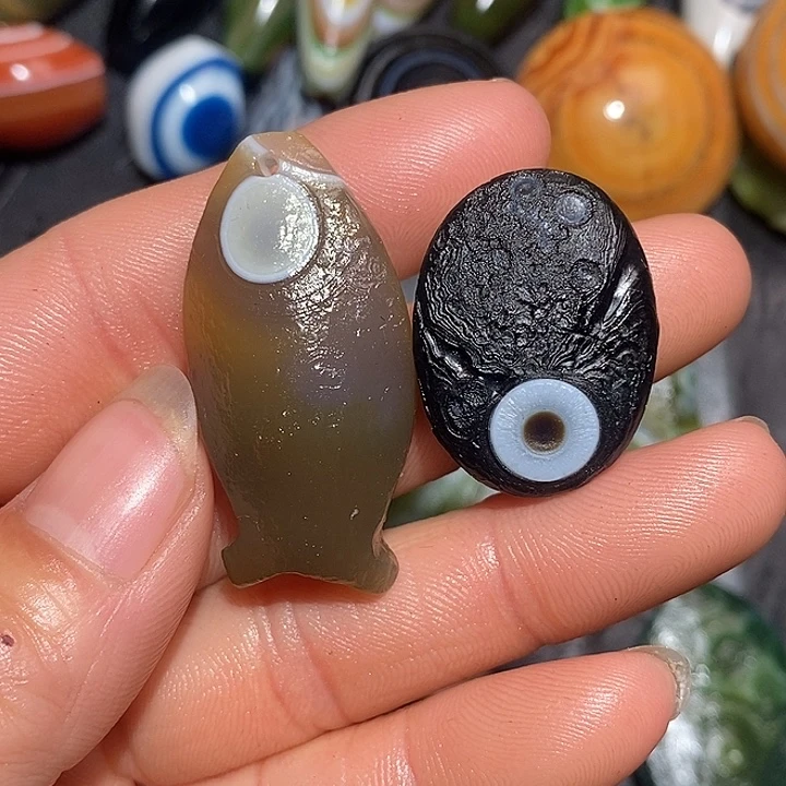 用***4玛瑙/玉髓合金颈饰