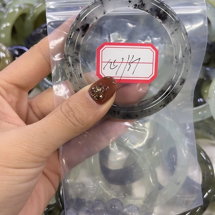 *****蛇纹石玉未镶嵌岫玉手镯