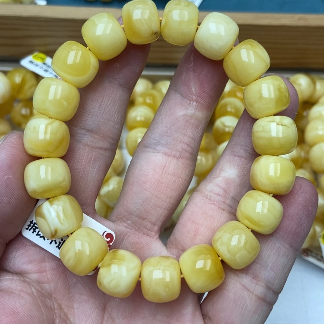 未镶嵌蜜蜡裸石34