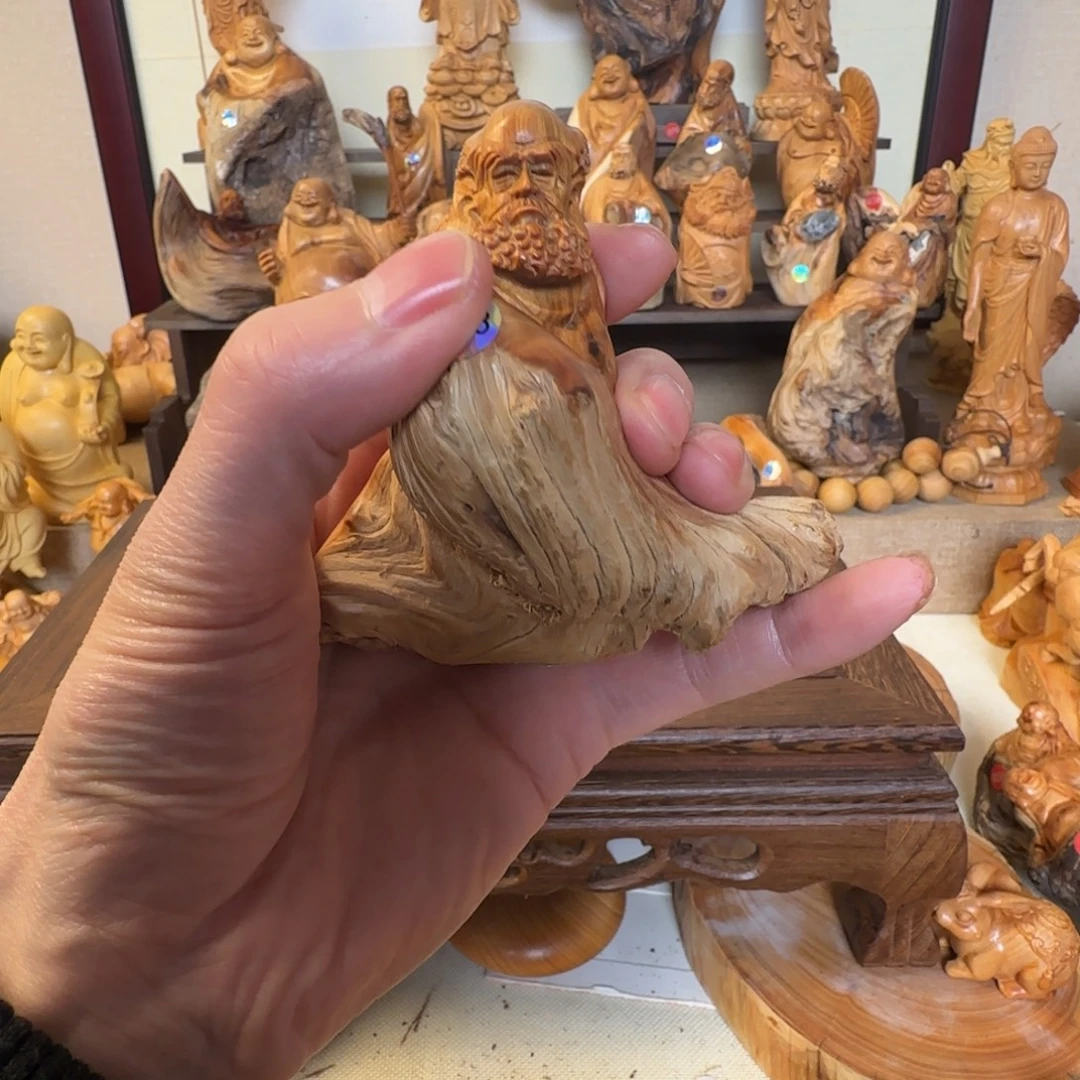 崖柏小木匠艺雕一物一拍