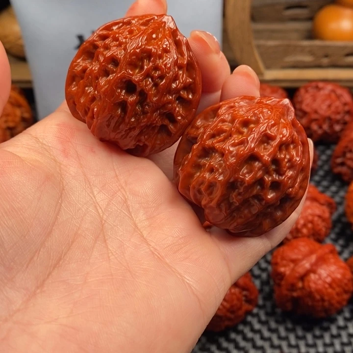 文玩核桃吊坠公子帽c14