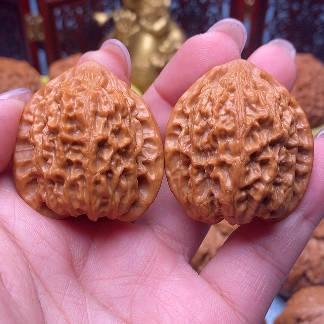 文玩核桃把件野生金牛36全品