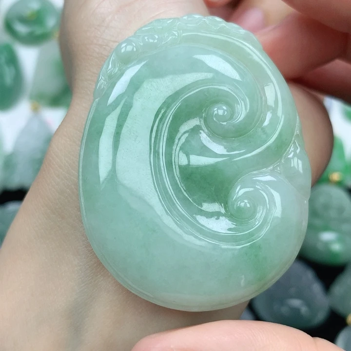 翡翠颈饰未镶嵌天然翡翠a货