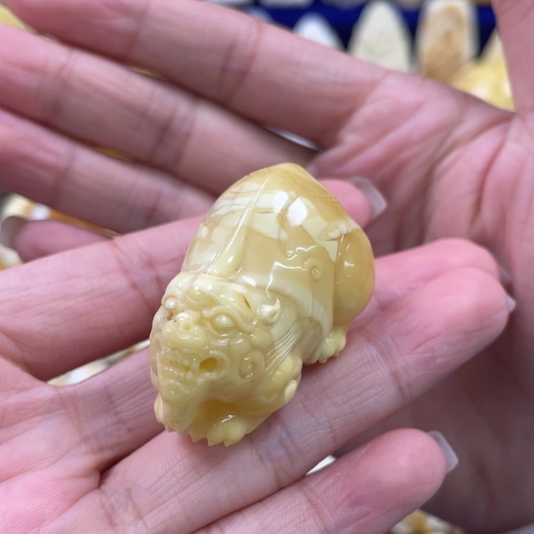 蜜蜡未镶嵌裸石琥珀蜜蜡貔貅吊坠