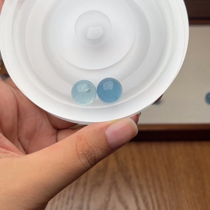 茄***鱼未镶嵌颈饰水晶海蓝宝两颗