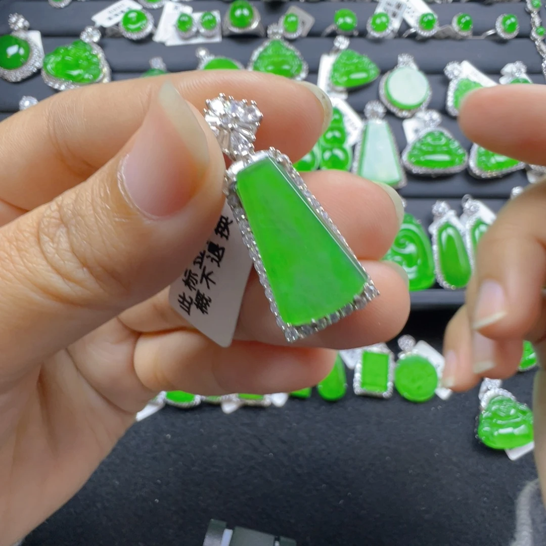 翡翠银S925镶嵌颈饰