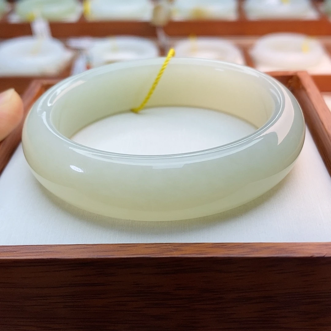 和田玉（白玉）未镶嵌手链