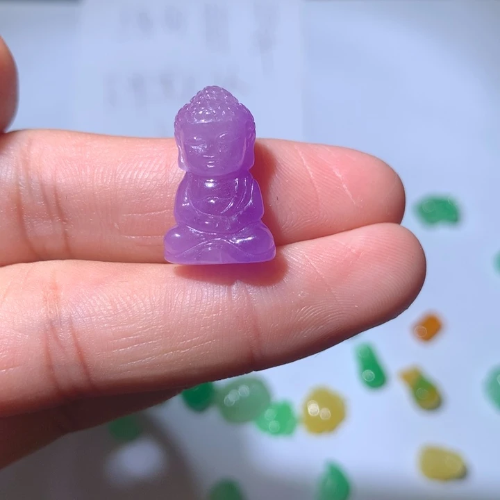 U****翡翠未镶嵌颈饰挂件