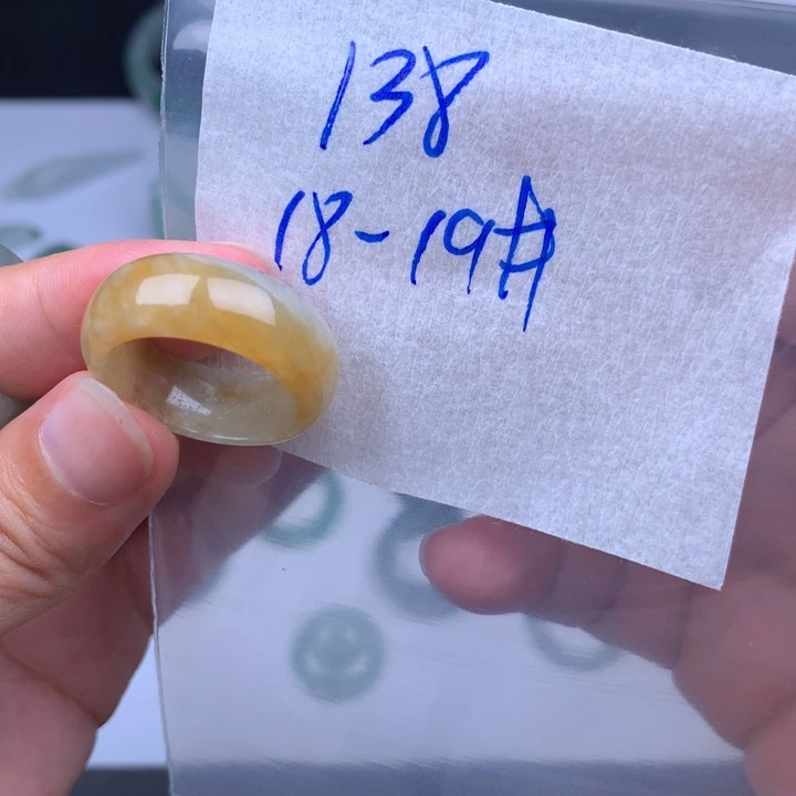 Z***饰定制翡翠未镶嵌戒圈