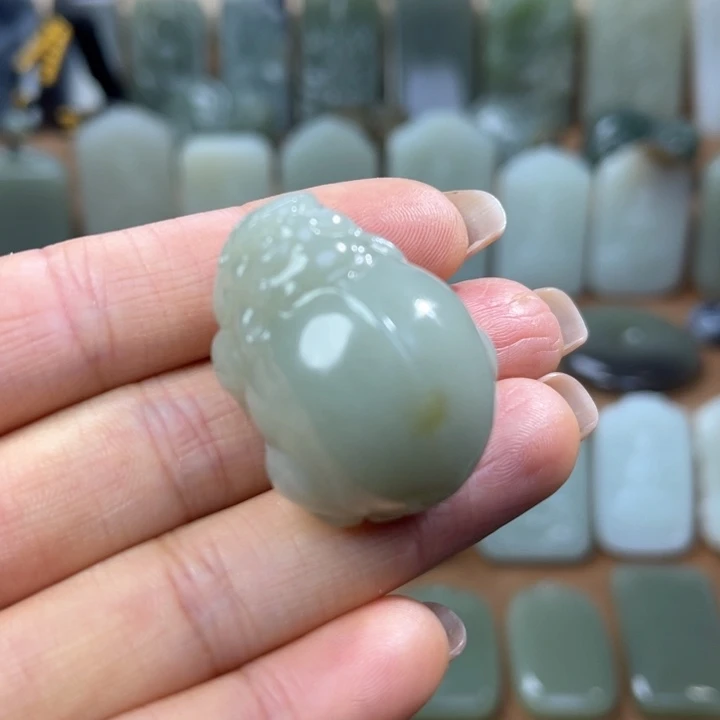 和田玉（糖玉）挂件未镶嵌