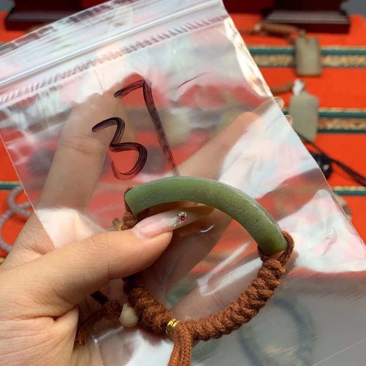 和田玉（糖玉）颈饰未镶嵌大*