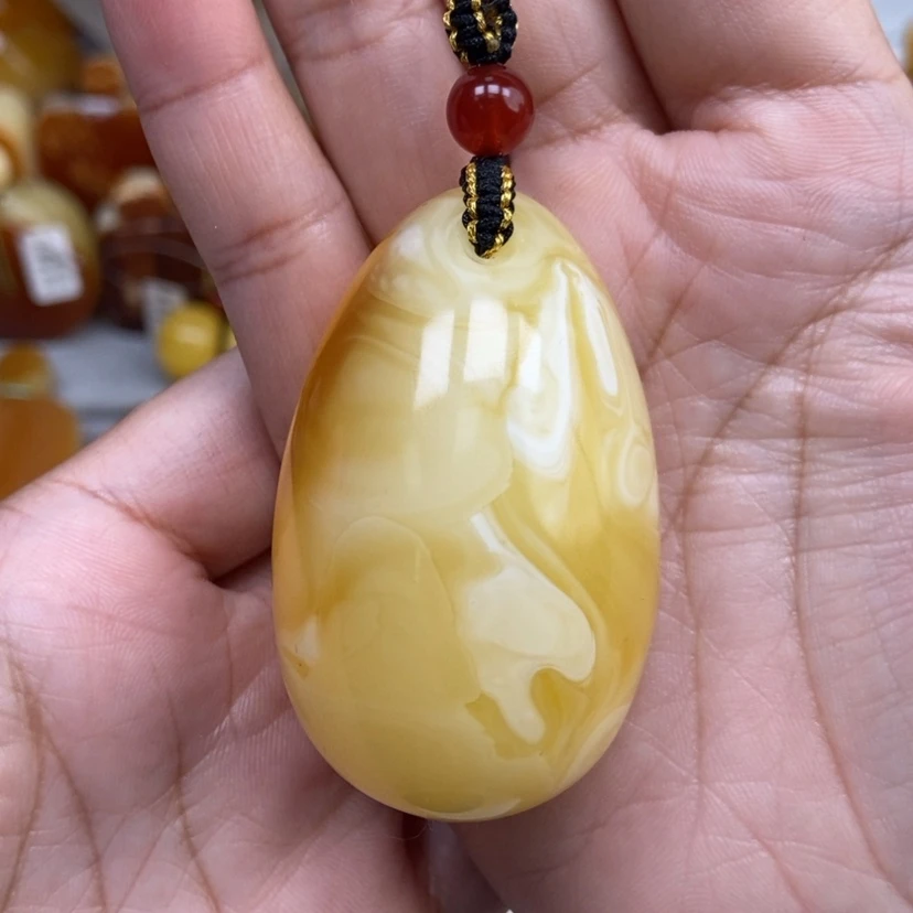 【闪购商品】琥珀颈饰未镶嵌