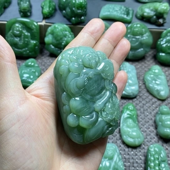 【闪购商品】颈饰未镶嵌和田玉