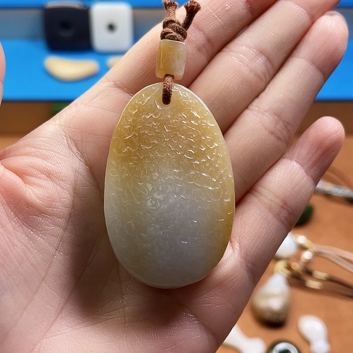 S***u颈饰未镶嵌和田玉