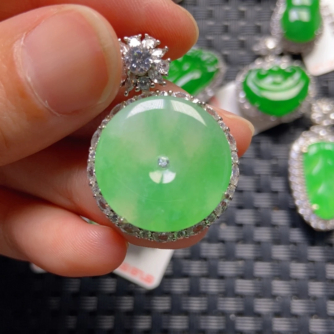 翡翠银S925镶嵌颈饰平安扣吊坠