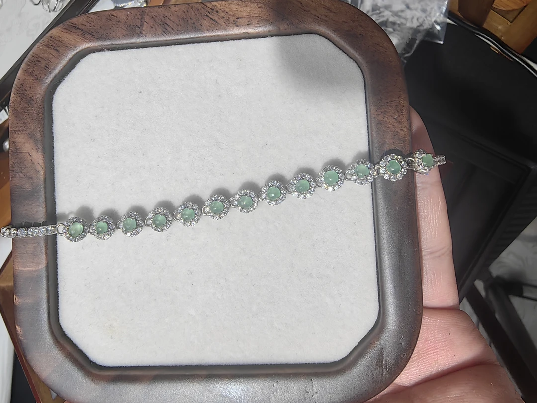 天然缅甸翡翠A货绿蛋面手链