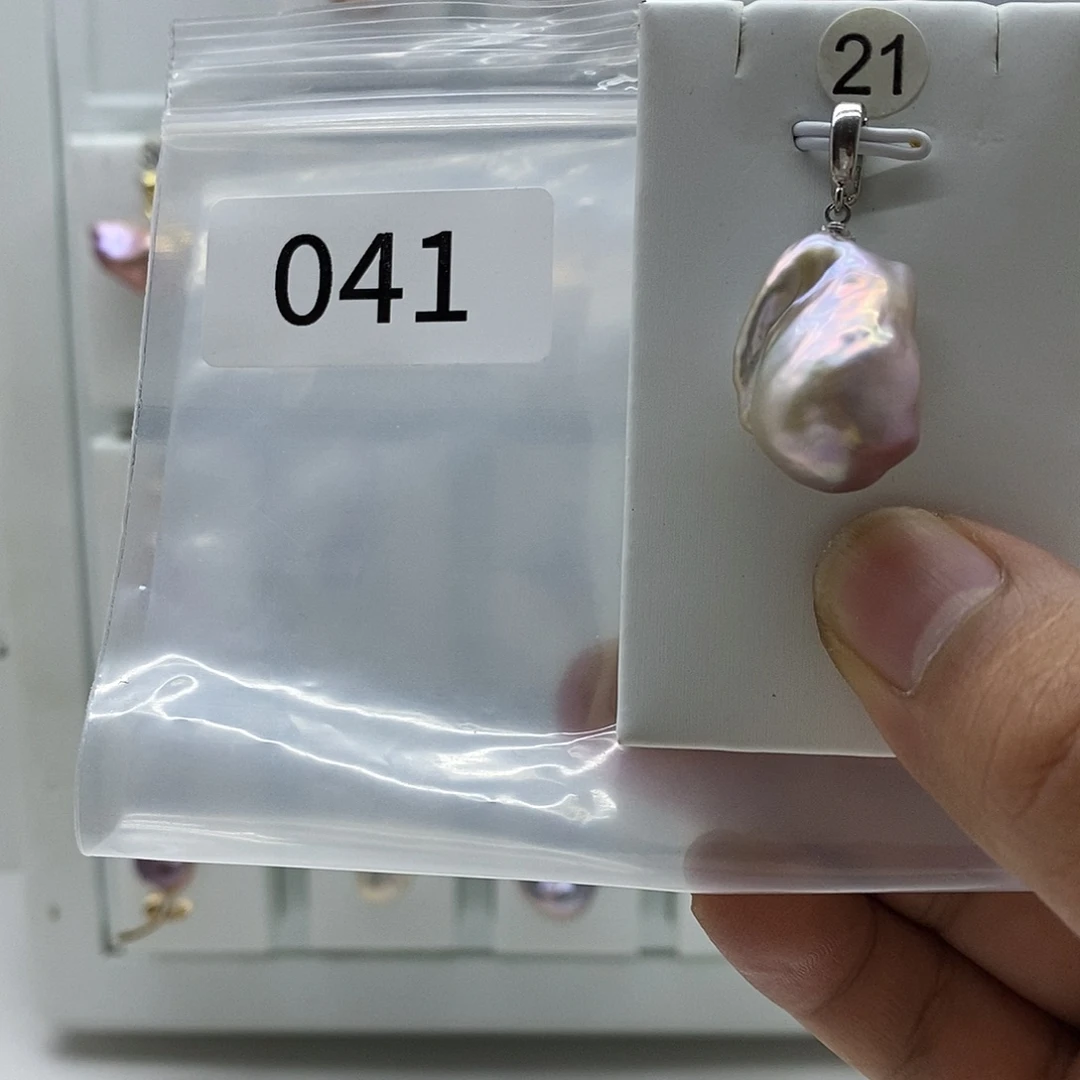 淡水珍珠颈饰合金