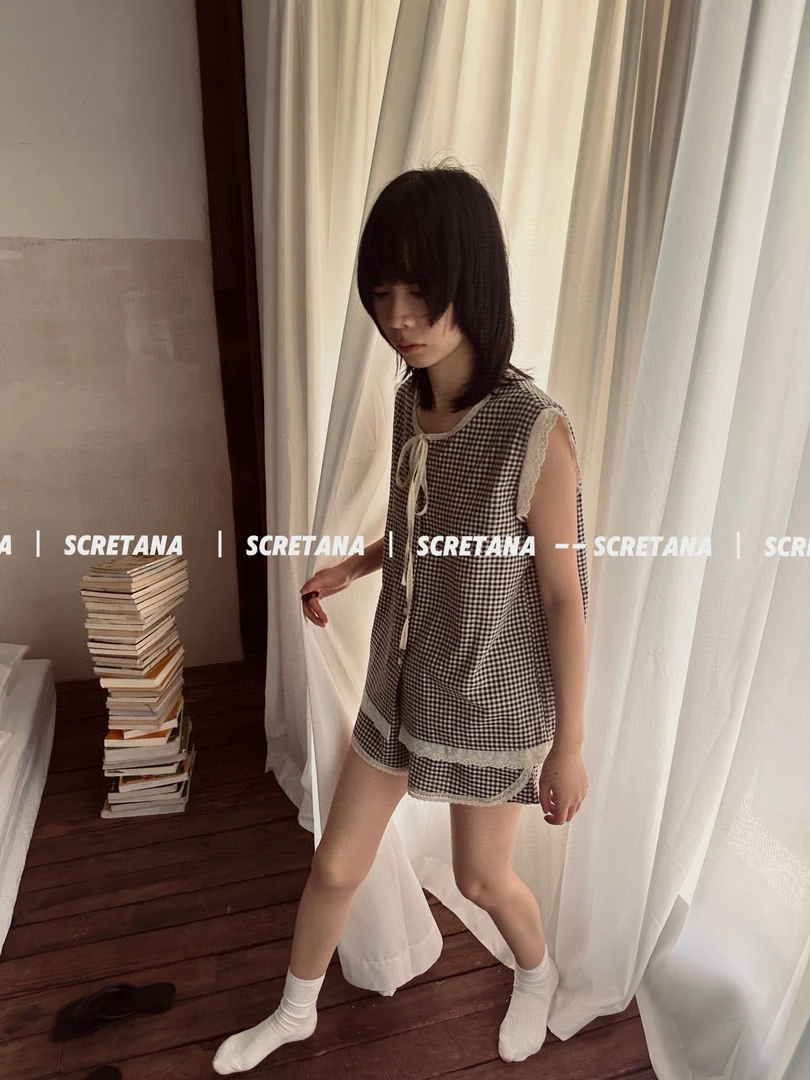 SCRETANA/安娜的秘密小山奈利小飞袖少女感复古格子拼蕾丝家居服