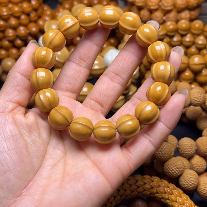 吊坠橄榄核聚宝盆