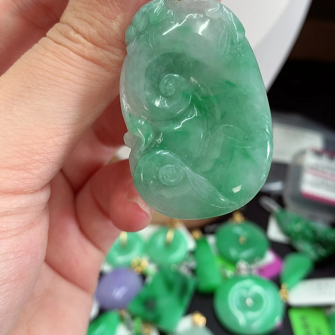 翡翠18K金镶嵌吊坠(不含链)