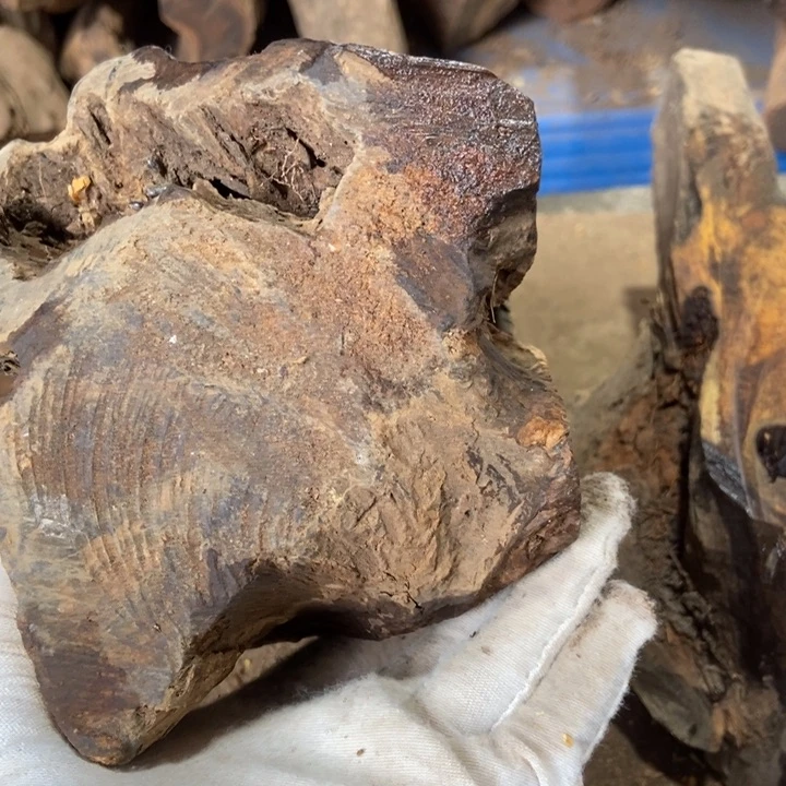 贡木手串旭****8定制不退不换