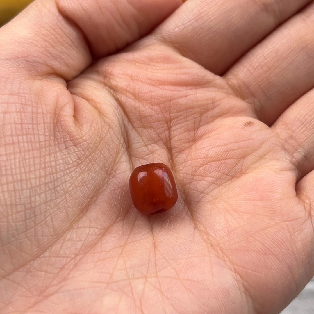 向***椅蜜蜡未镶嵌颈饰老蜜蜡