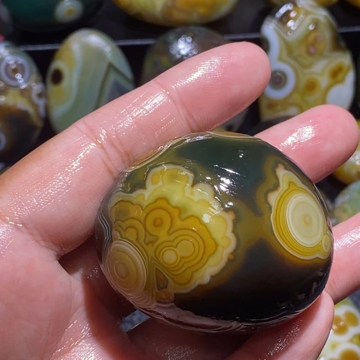 S***.玛瑙/玉髓未镶嵌珠宝半成品