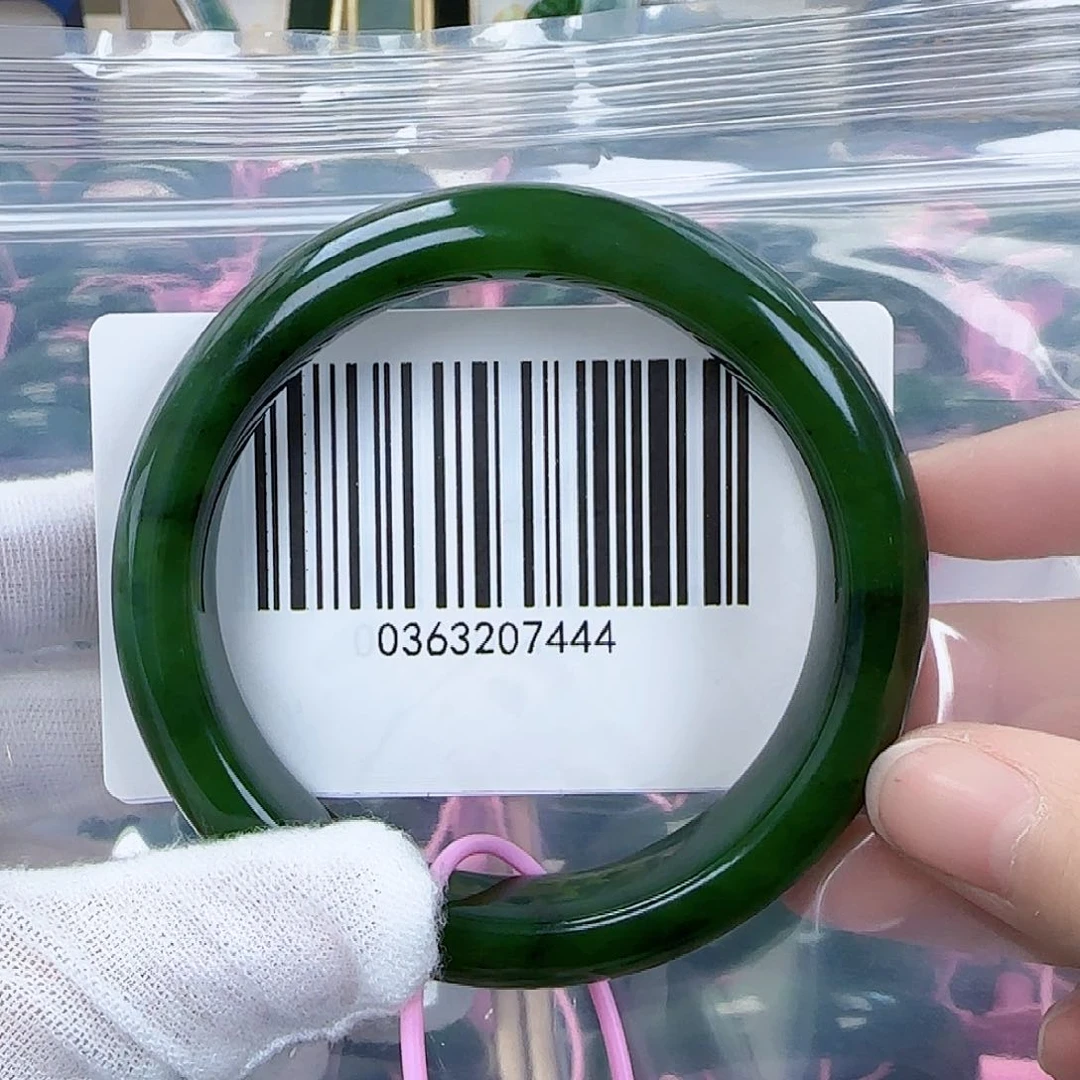 和田玉（碧玉）手镯未镶嵌微瑕5758