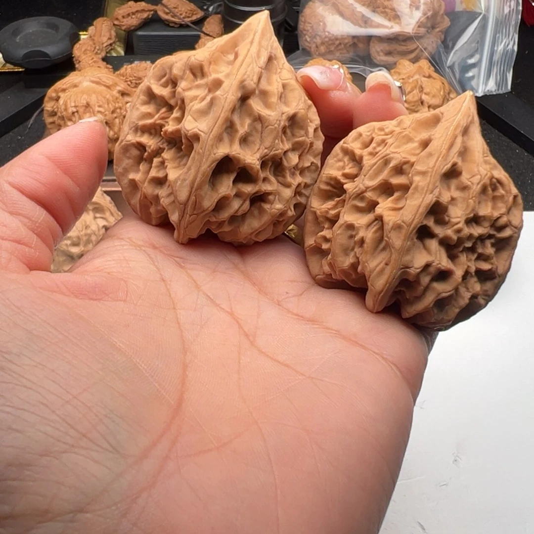 文玩核桃把件火苗