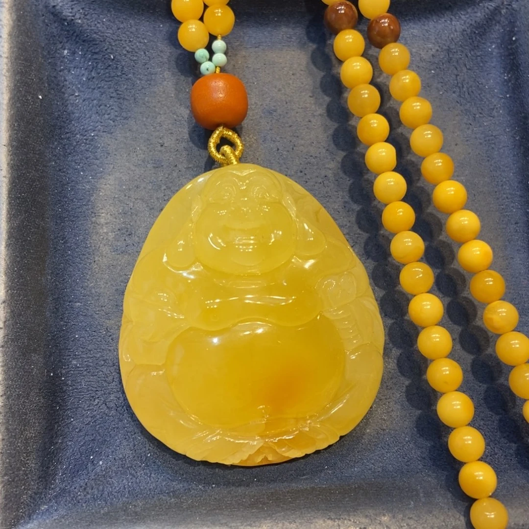 琥珀未镶嵌颈饰蜜蜡