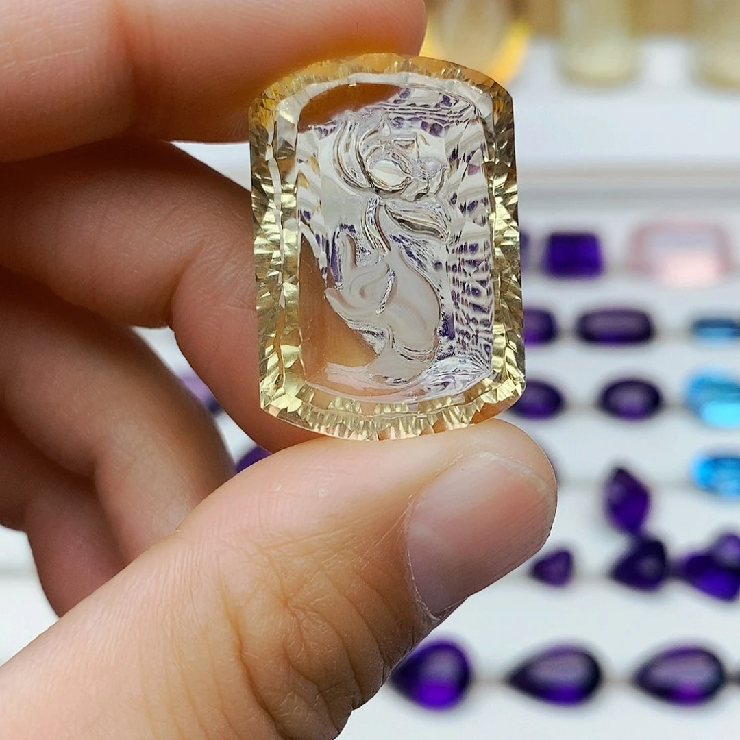 水晶佛手莲花雕刻件未镶嵌