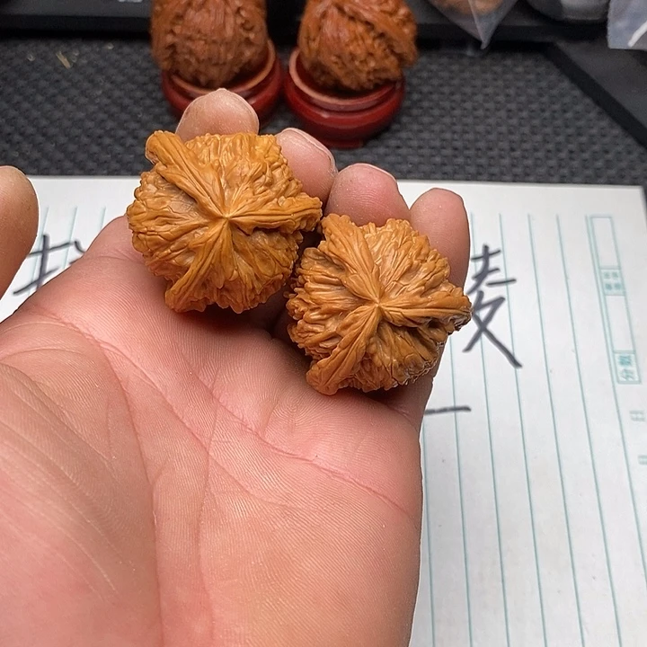 把件核桃拼接白狮子13