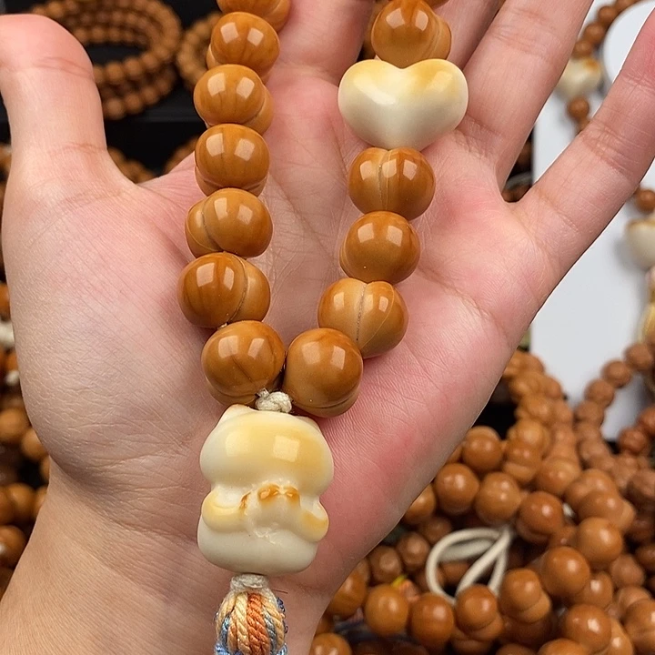 手串猴头核桃泛油屁桃➕配饰