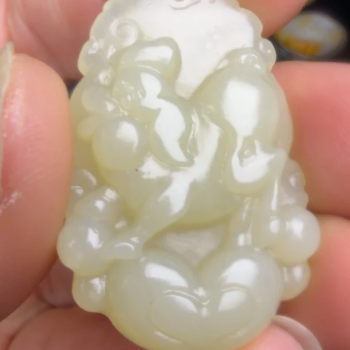 和田玉未镶嵌珠宝奇石