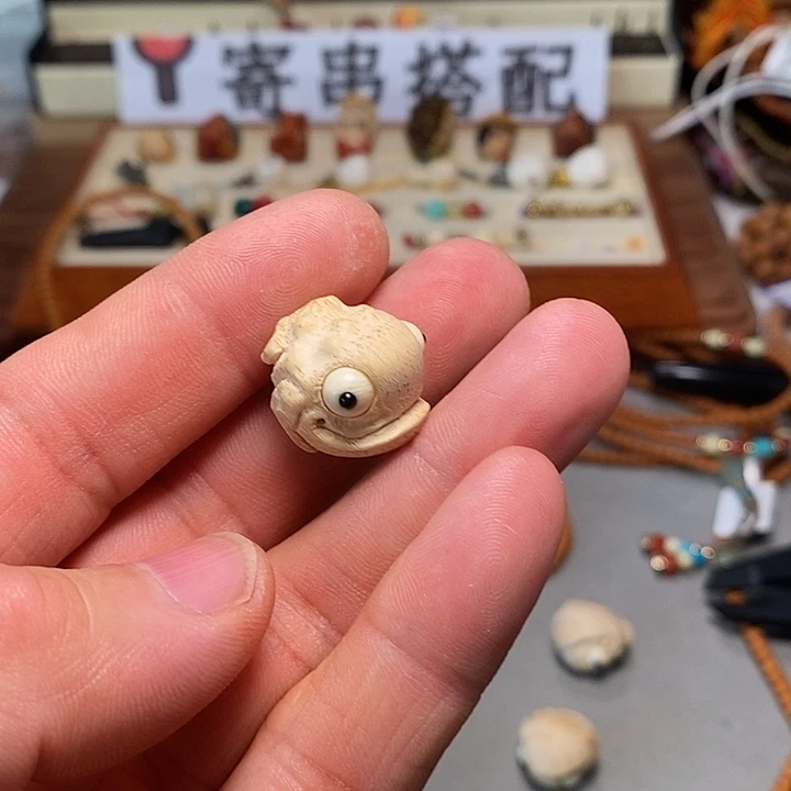 柏香籽/百香籽手串呱呱配饰