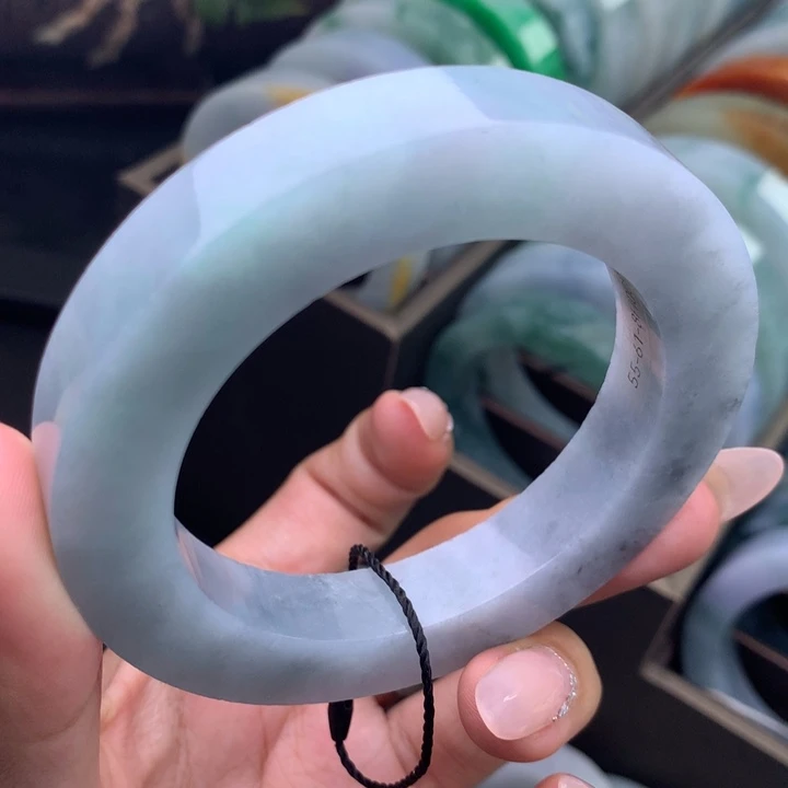 定制翡翠未镶嵌手镯不退不换乌鸡