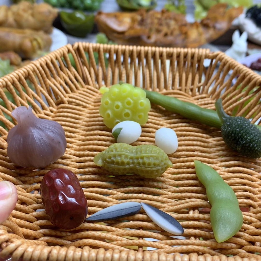 未镶嵌蛇纹石玉摆件天*