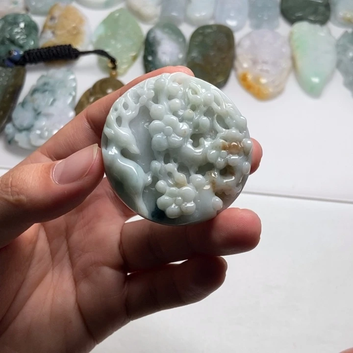 翡翠未镶嵌颈饰小鹿26