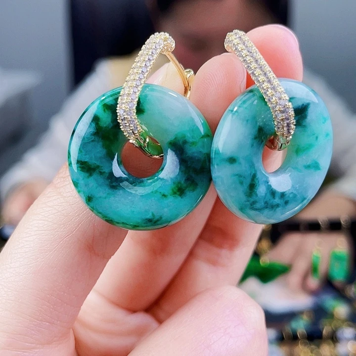 翡翠耳饰未镶嵌饰品