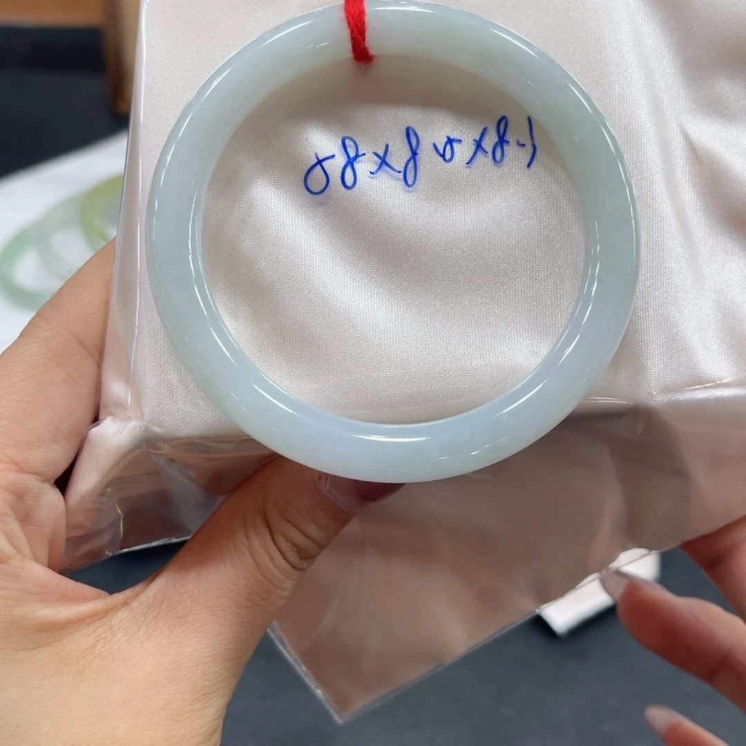 未镶嵌手镯翡翠翡翠