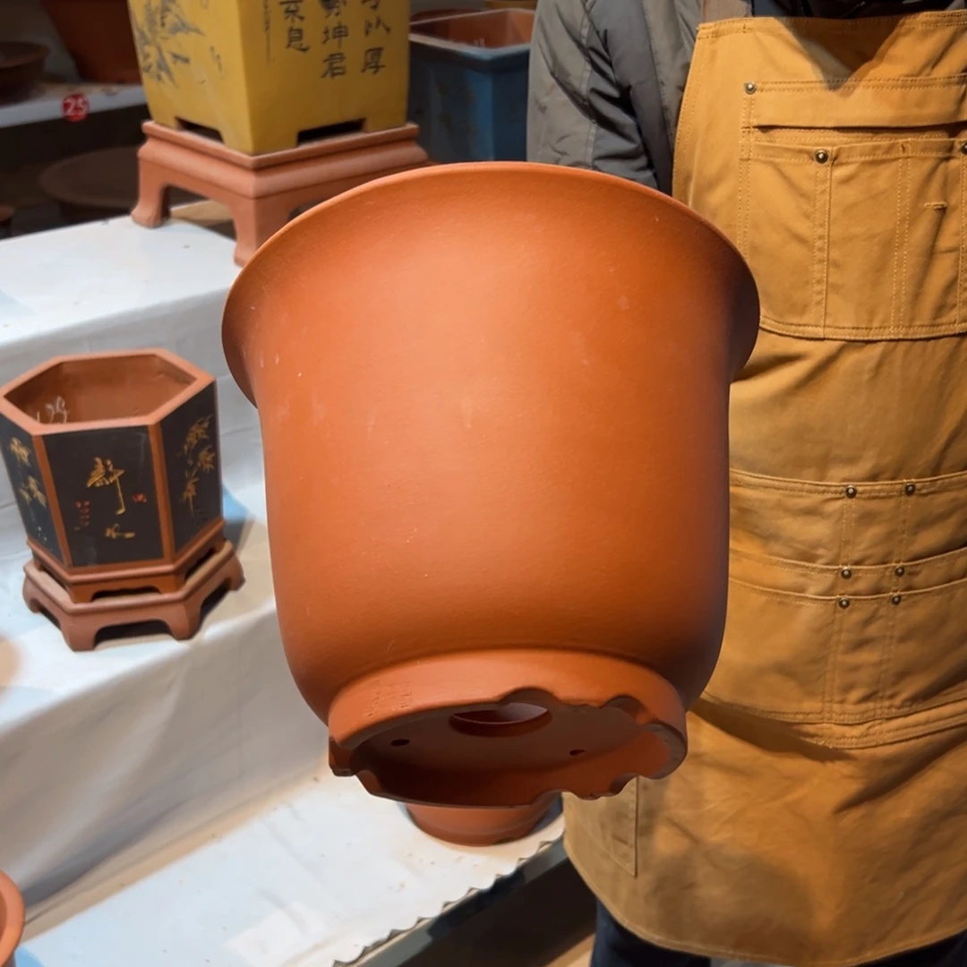 口径28厘米的红金钟二个