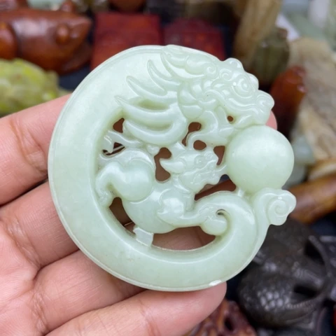 蛇纹石玉未镶嵌颈饰87