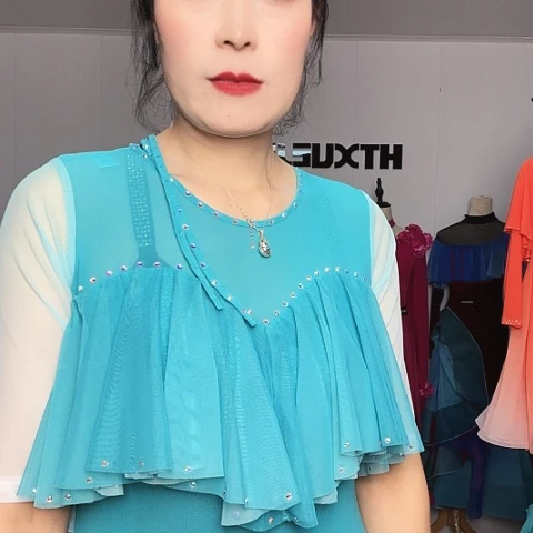 XXL。