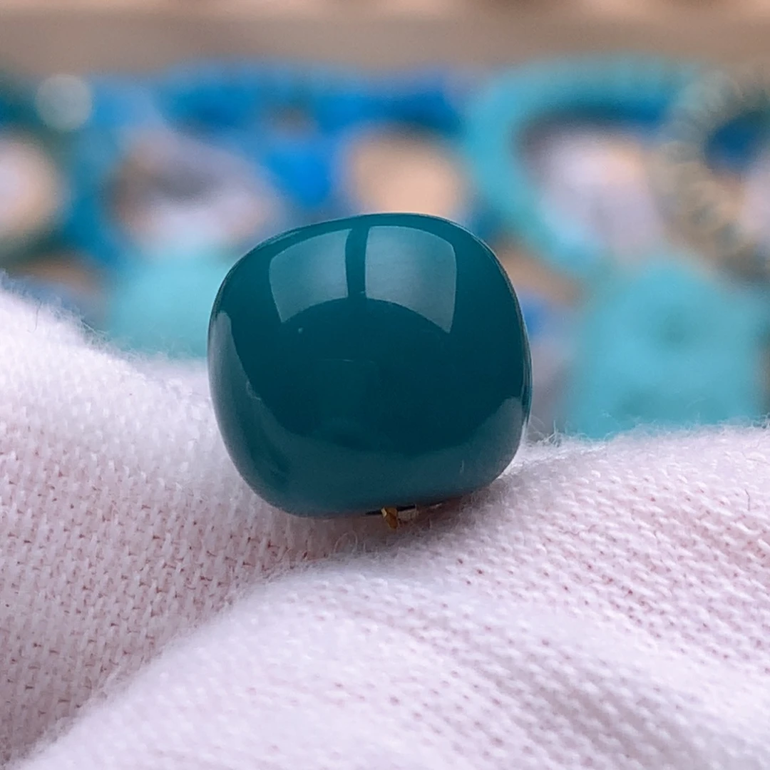 绿松石未镶嵌珠宝奇石10.4mm